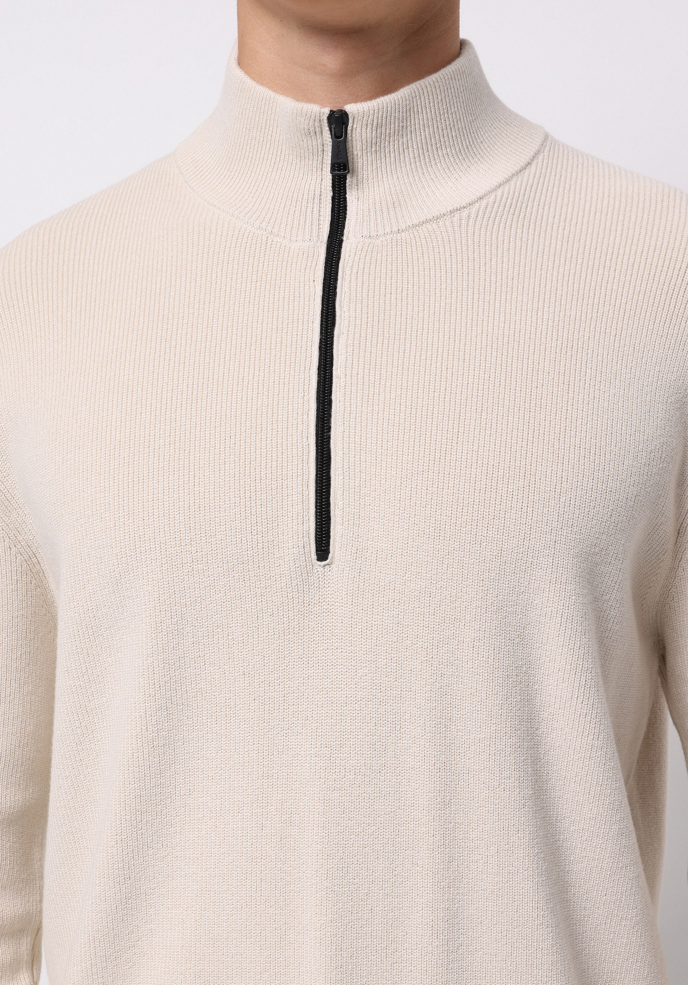 اعرض التفاصيل لـ بيج فاتح للرجال بلوفر