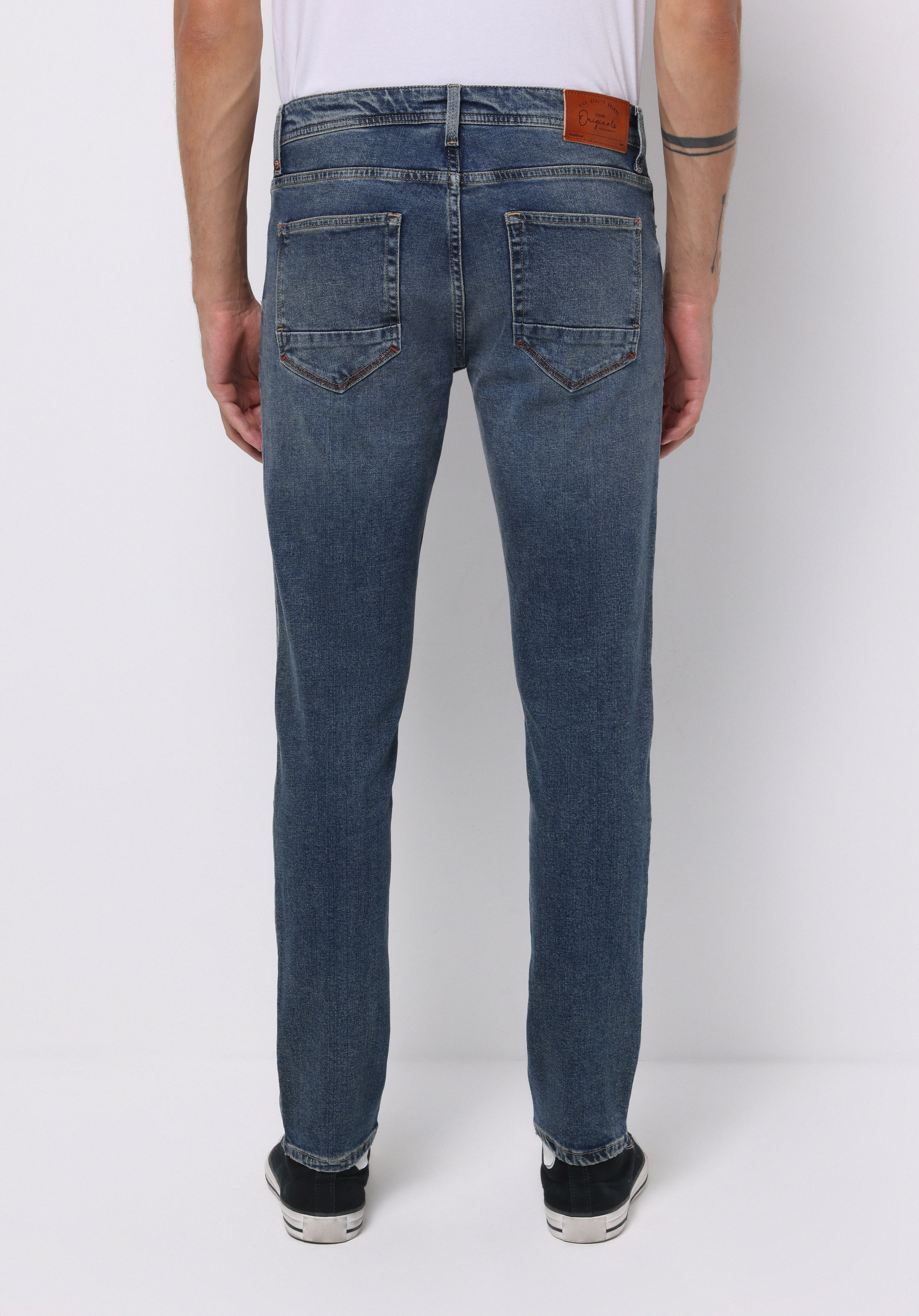 اعرض التفاصيل لـ أزرق للرجال بناطيل