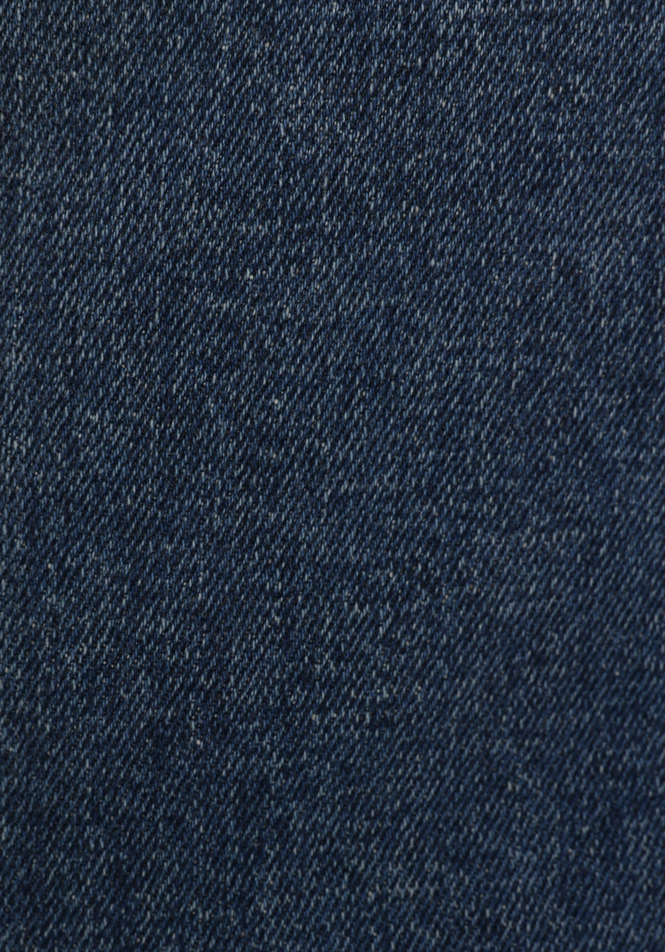 اعرض التفاصيل لـ أزرق للرجال بناطيل