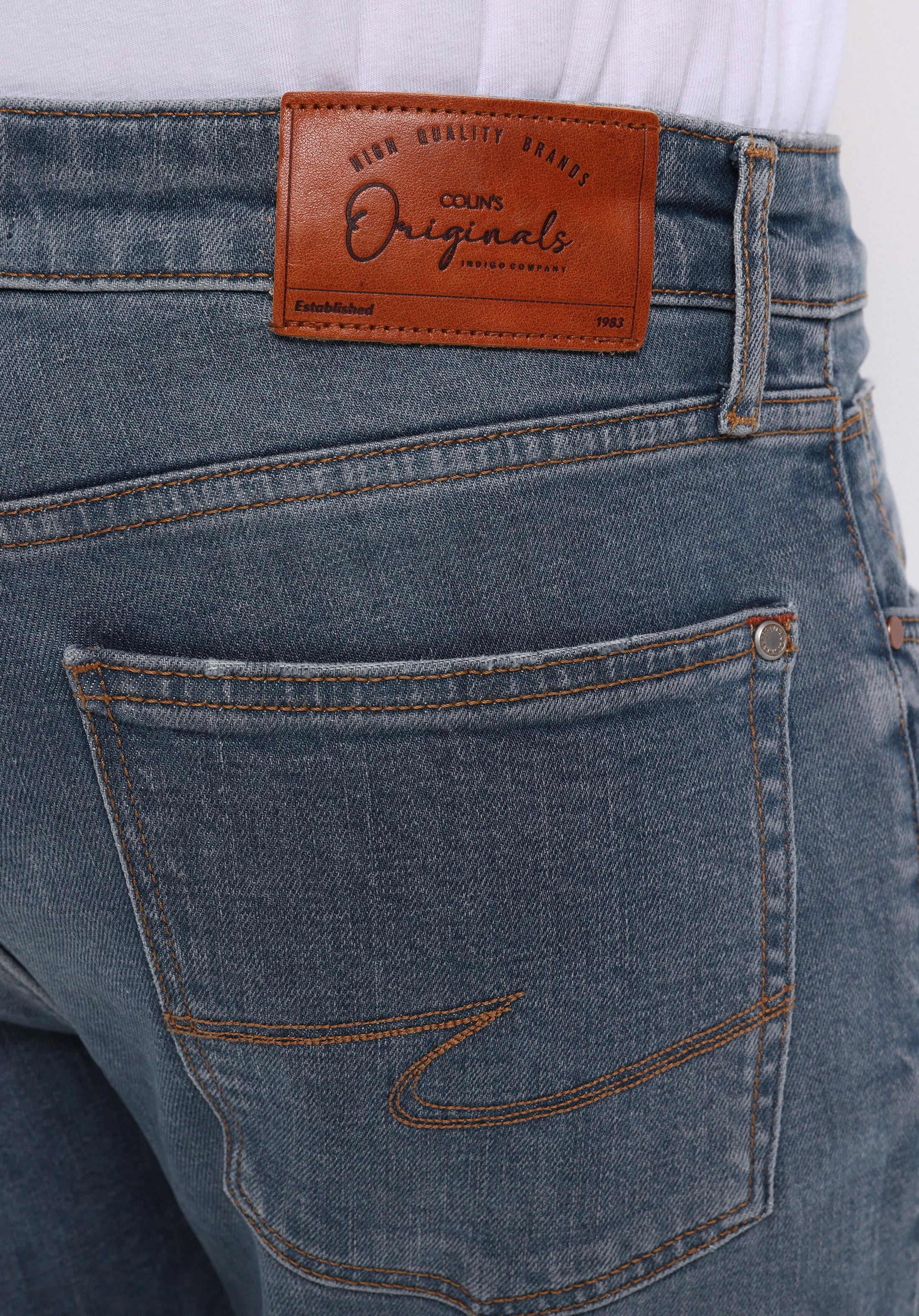 اعرض التفاصيل لـ أزرق للرجال بناطيل