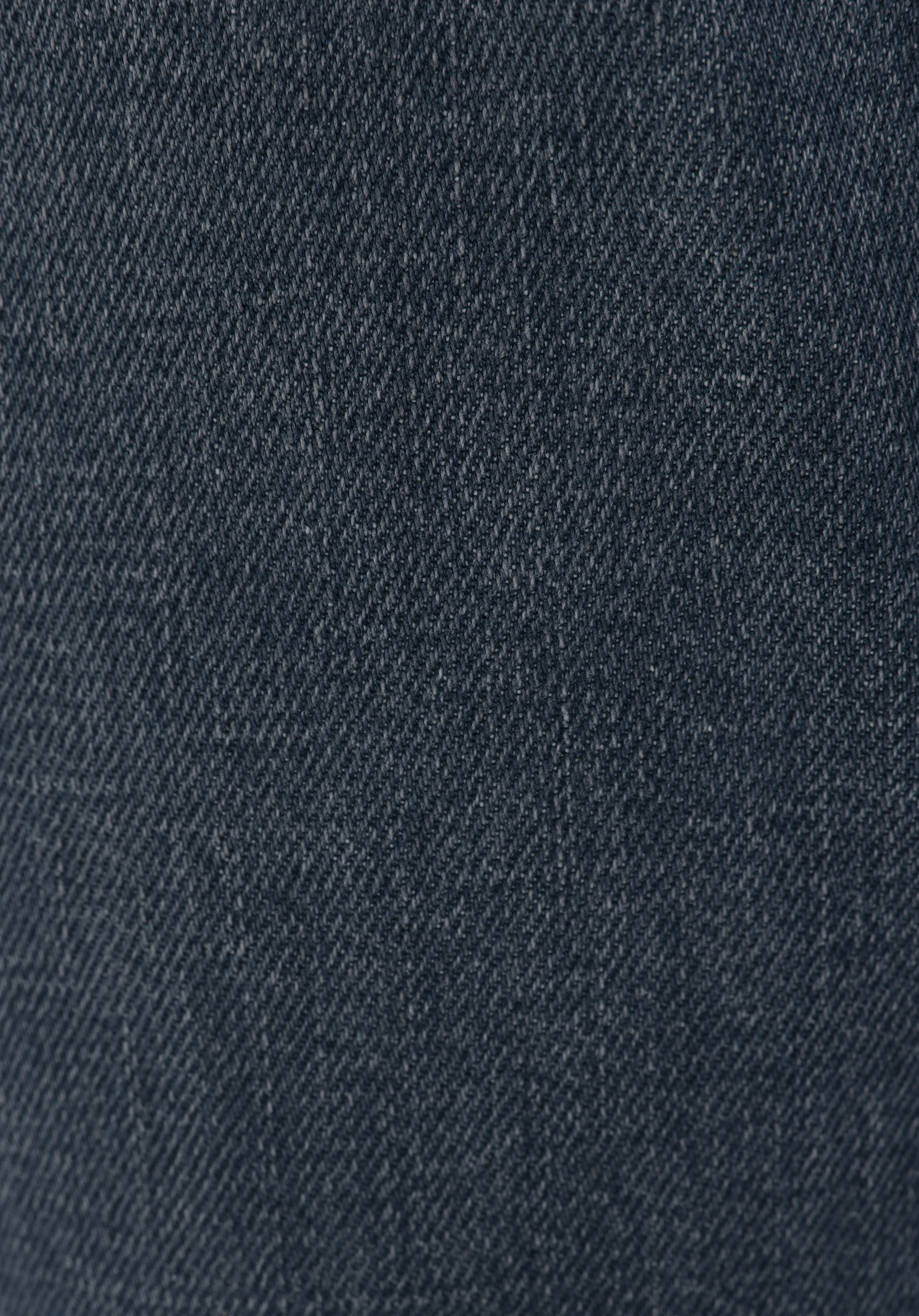 اعرض التفاصيل لـ أزرق للرجال بناطيل