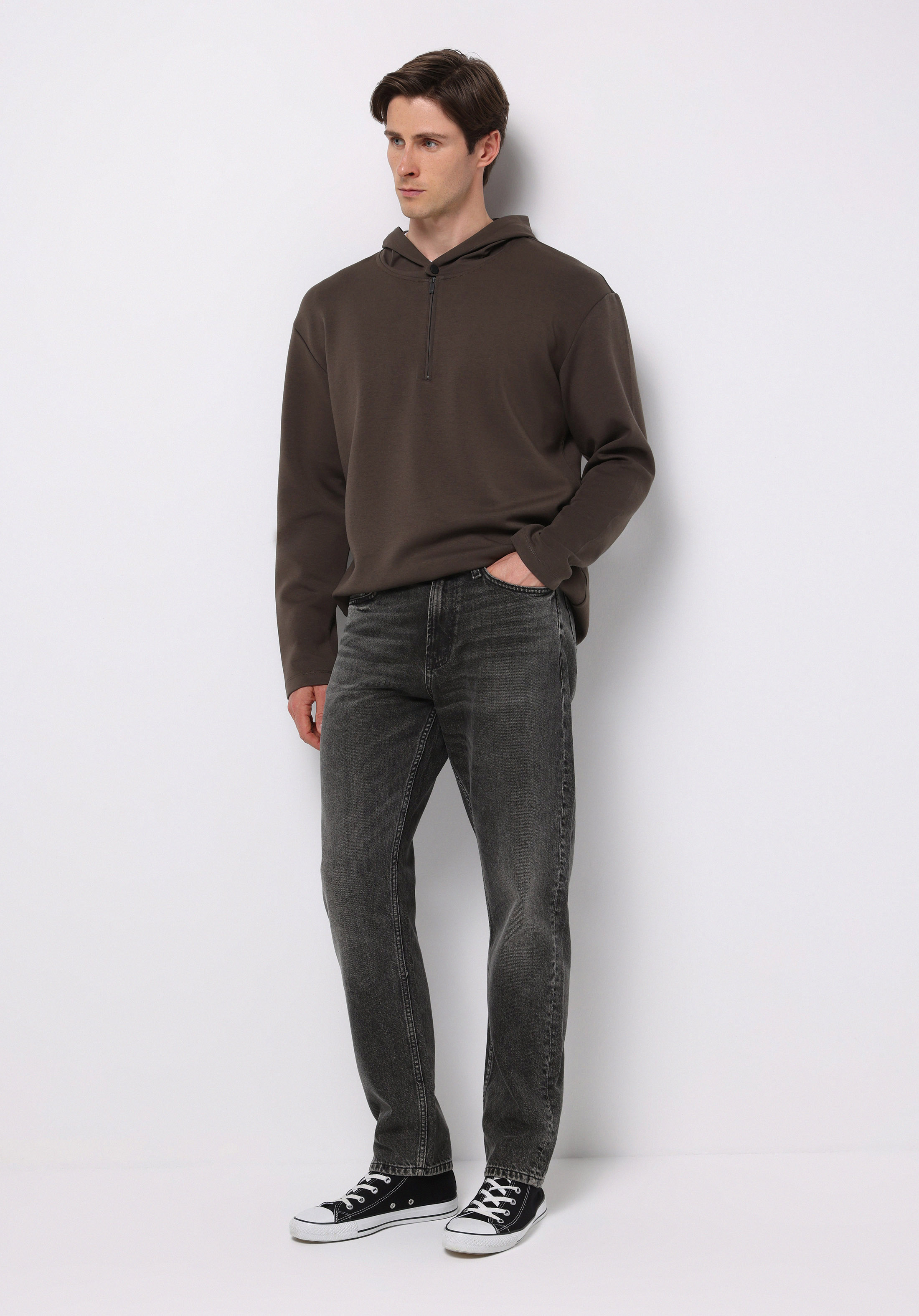 اعرض التفاصيل لـ أسود للرجال بناطيل