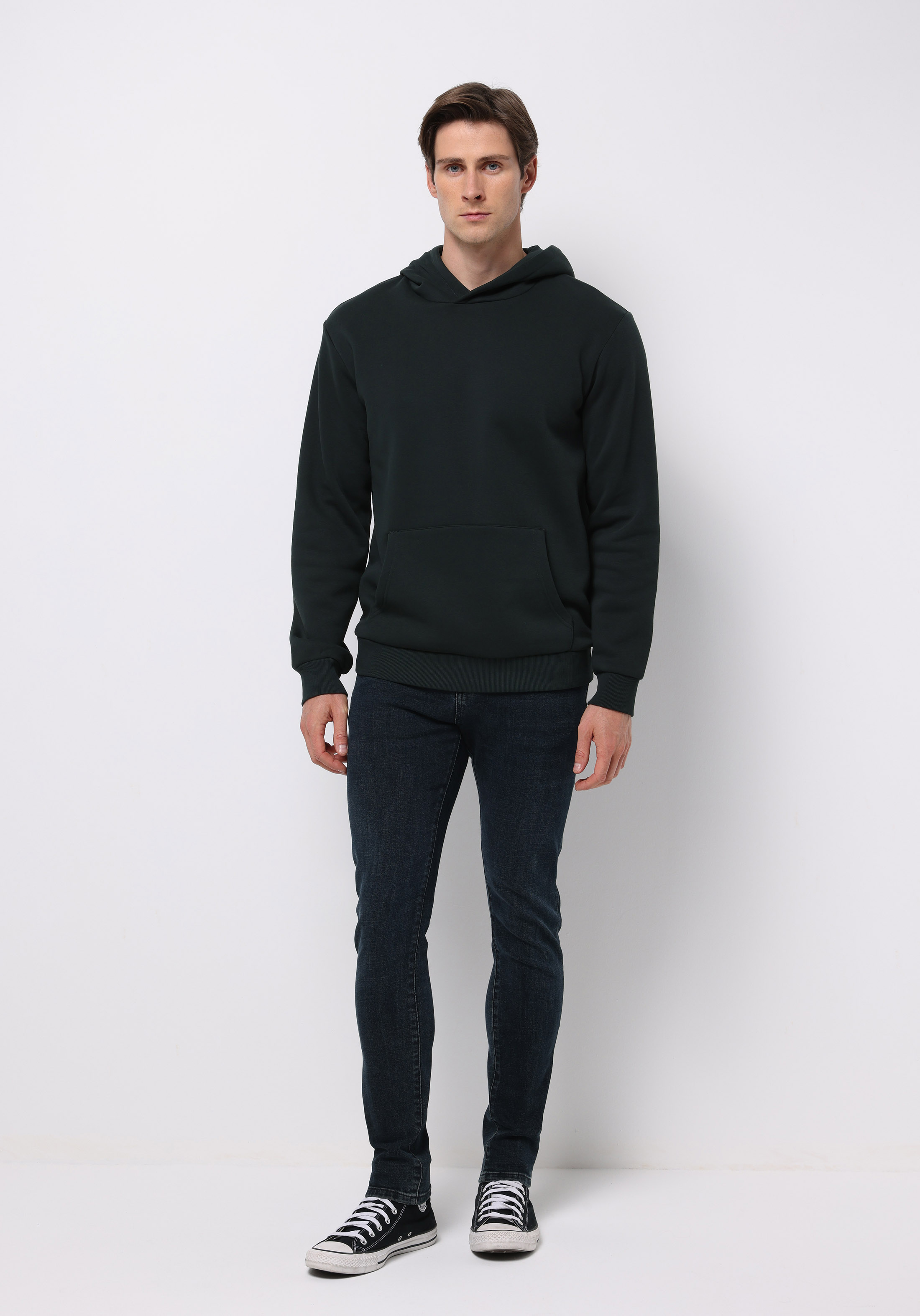 اعرض التفاصيل لـ أزرق داكن للرجال بناطيل