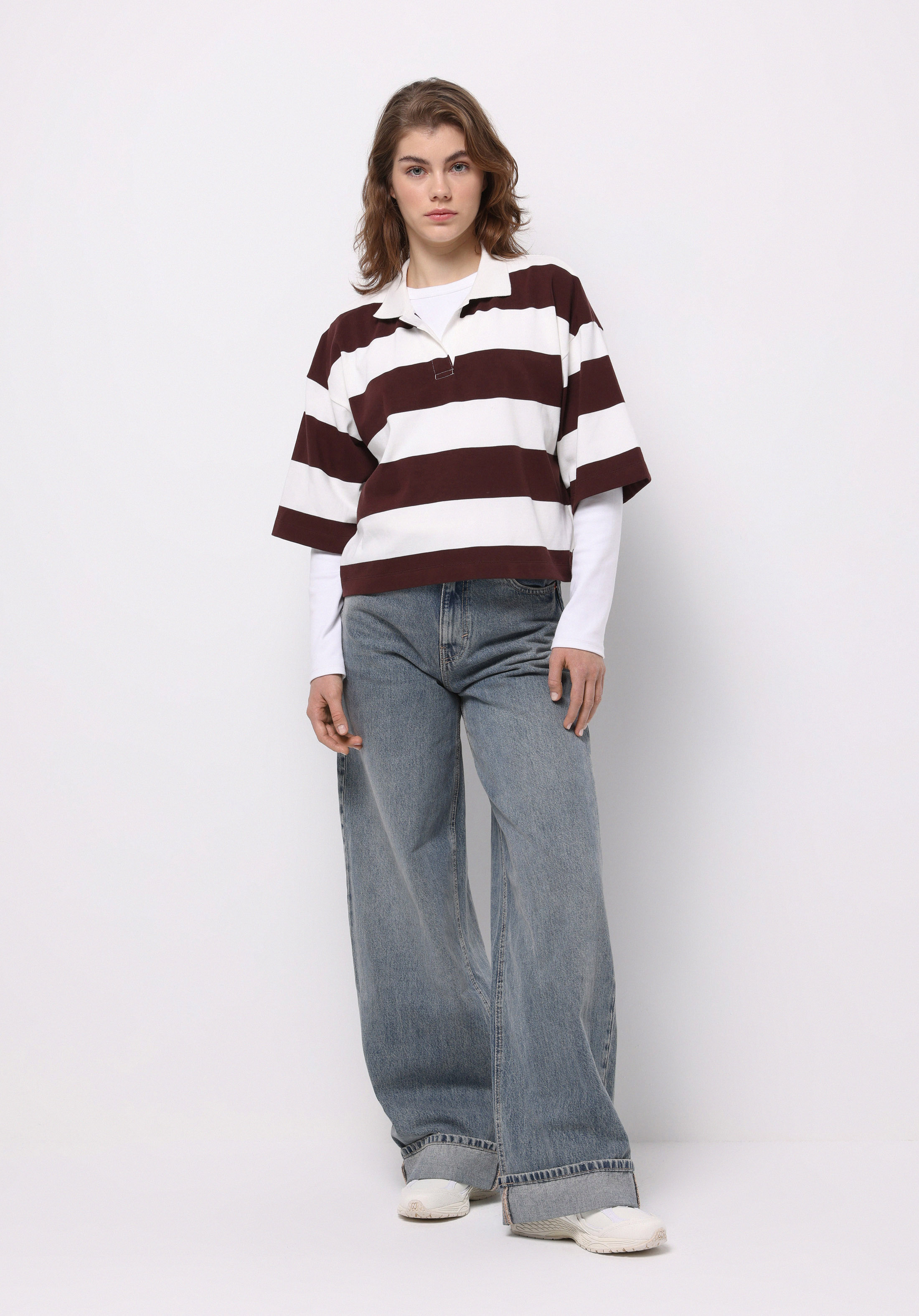 اعرض التفاصيل لـ أزرق للنساء بناطيل