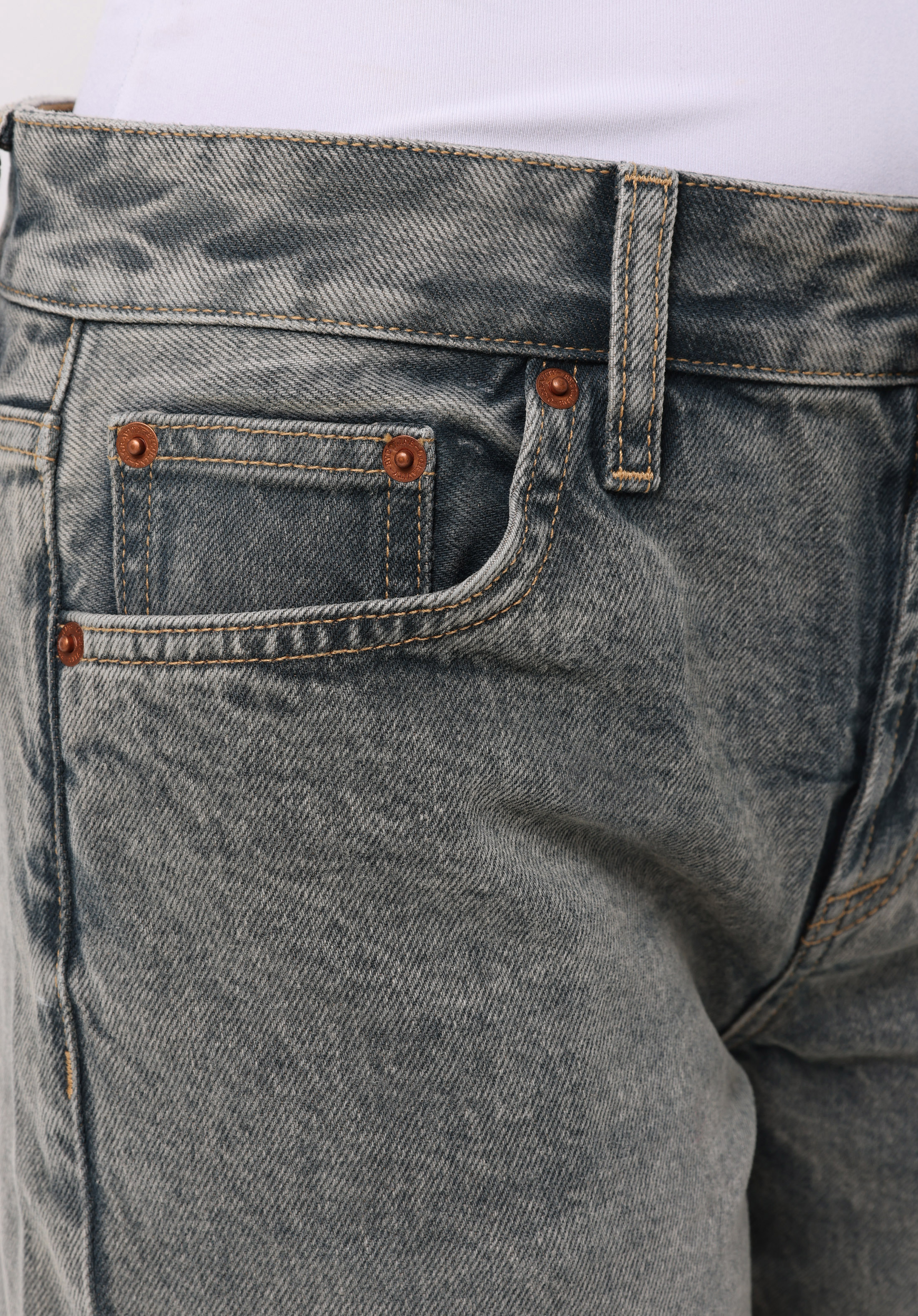 اعرض التفاصيل لـ دينيم للنساء بناطيل