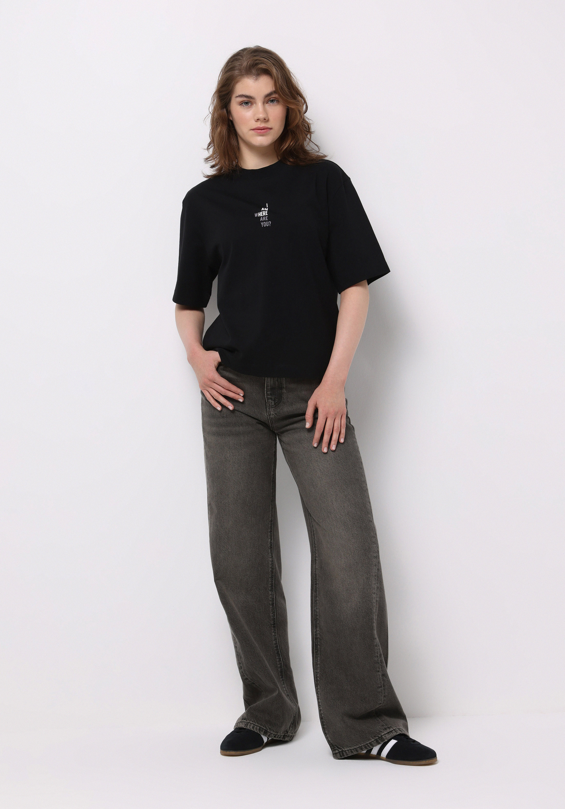 اعرض التفاصيل لـ دينيم للنساء بناطيل