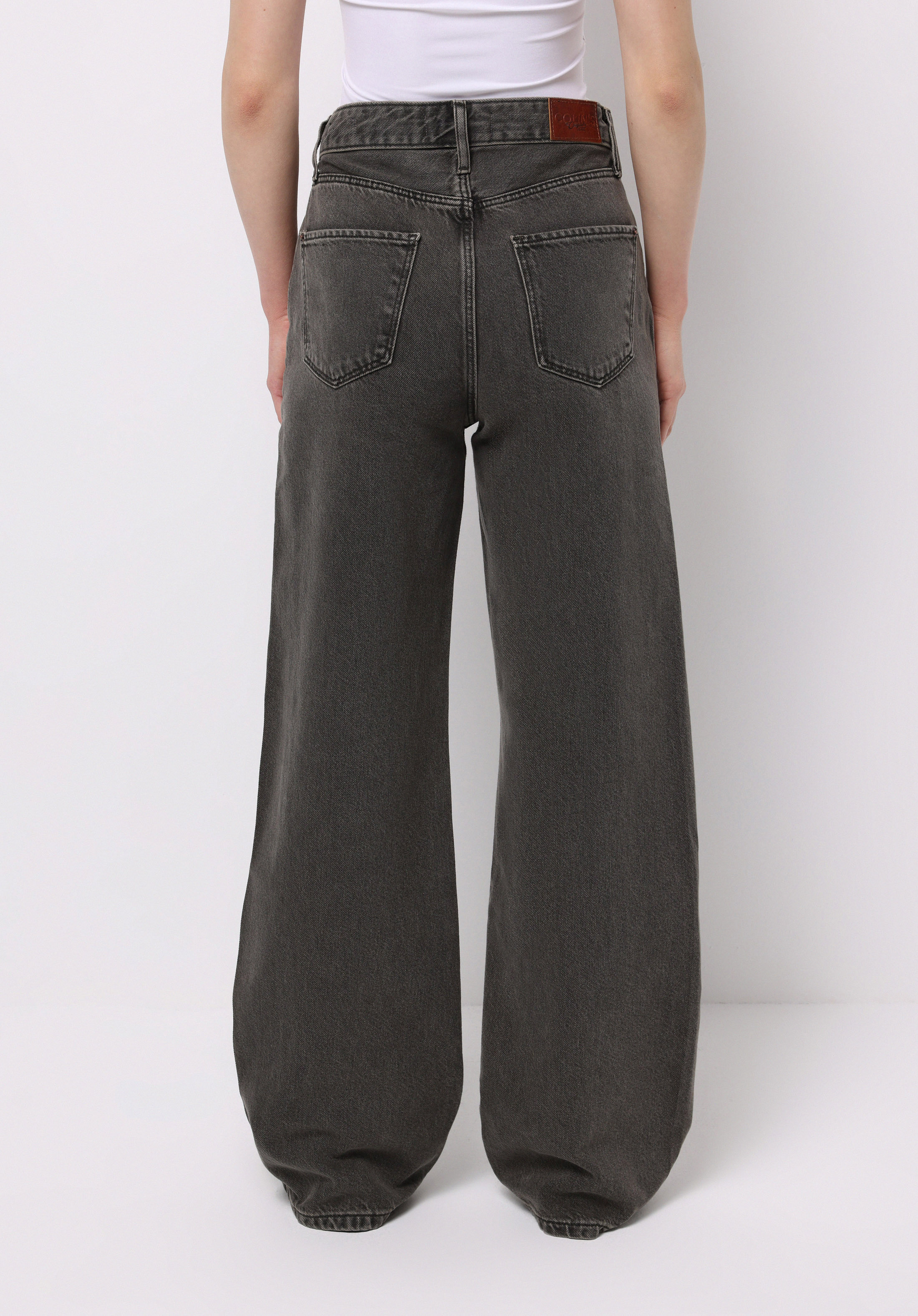 اعرض التفاصيل لـ دينيم للنساء بناطيل