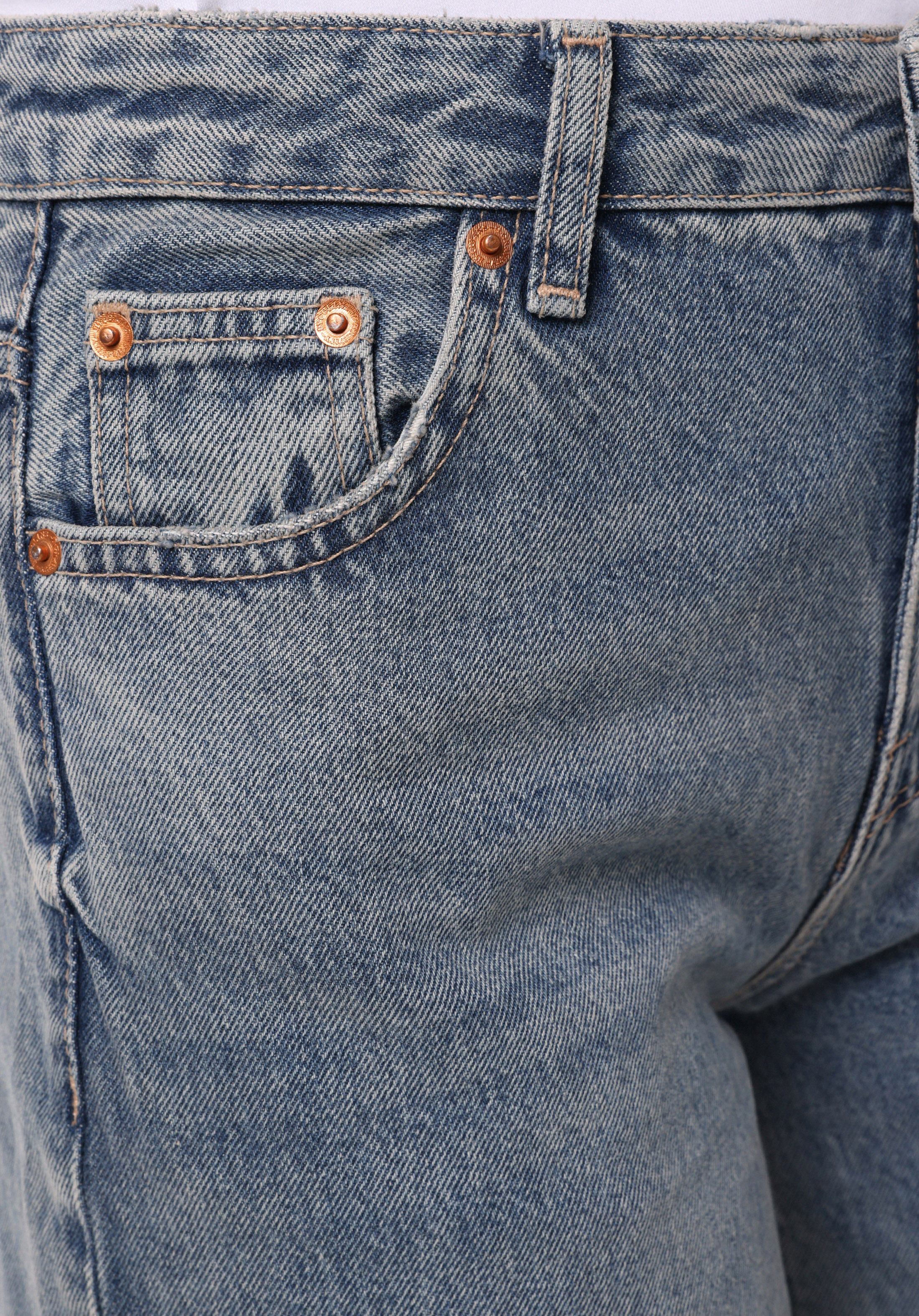 اعرض التفاصيل لـ أزرق للنساء بناطيل