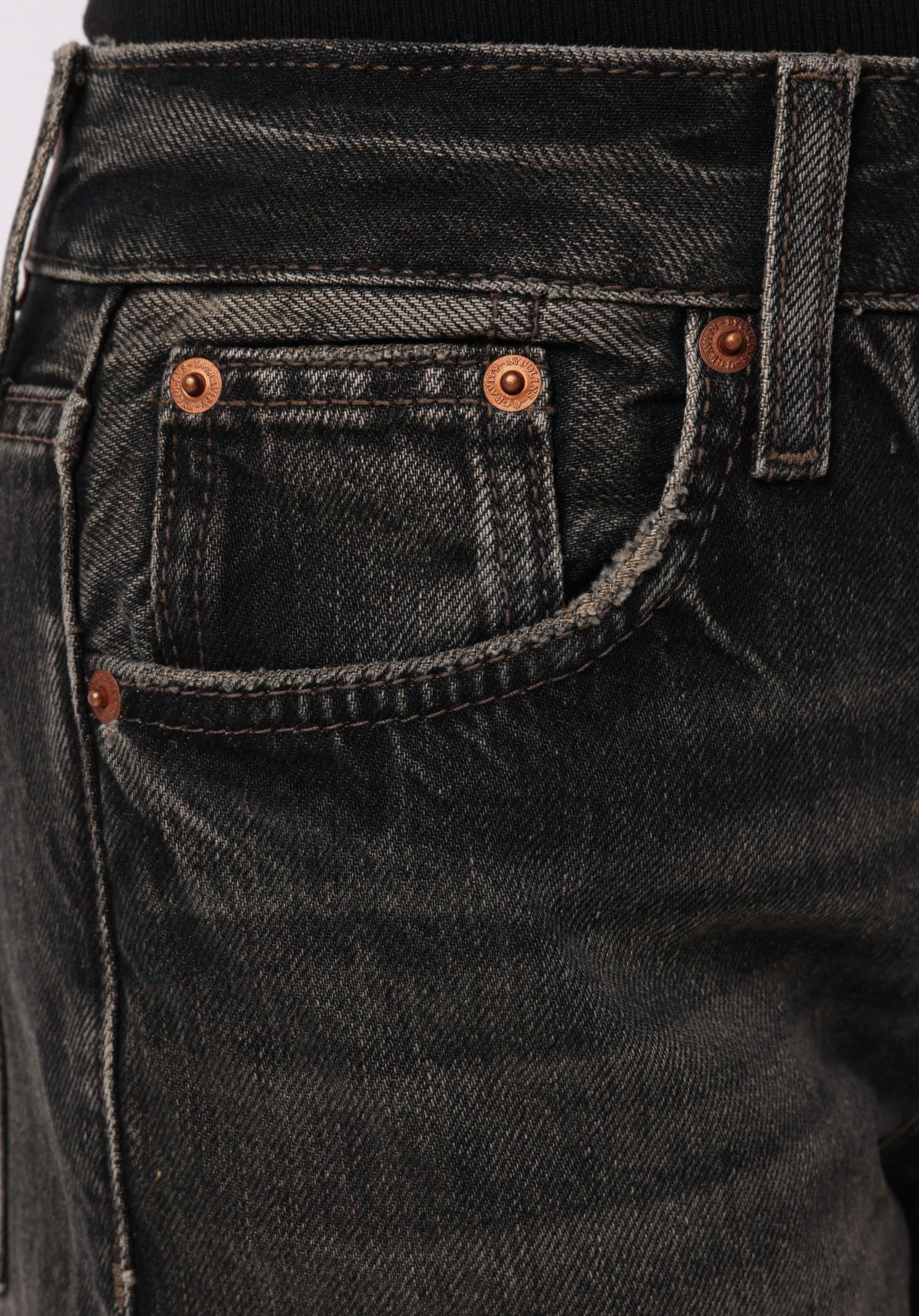 اعرض التفاصيل لـ أسود للنساء بناطيل