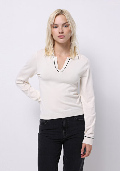 صورة من أبيض للنساء 