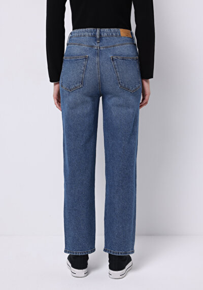 اعرض التفاصيل لـ أسود للنساء بناطيل