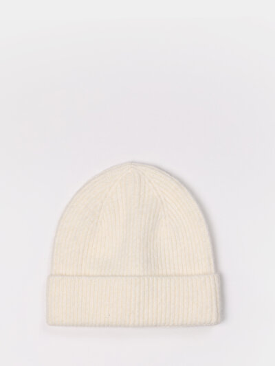 صورة من بيج فاتح للنساء بريه