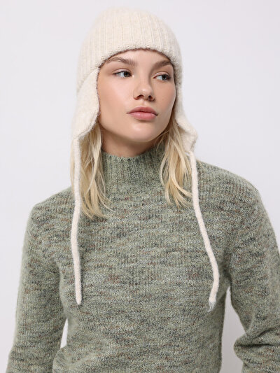 صورة من بيج فاتح للنساء بريه