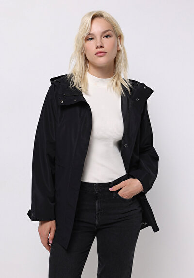 صورة من أسود للنساء معطف المطر