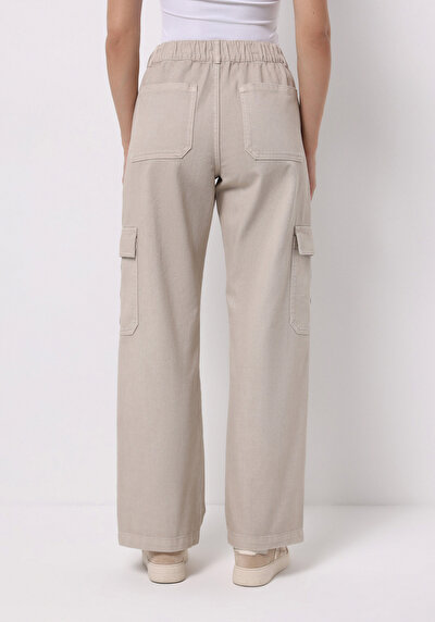 اعرض التفاصيل لـ بيج للنساء بناطيل