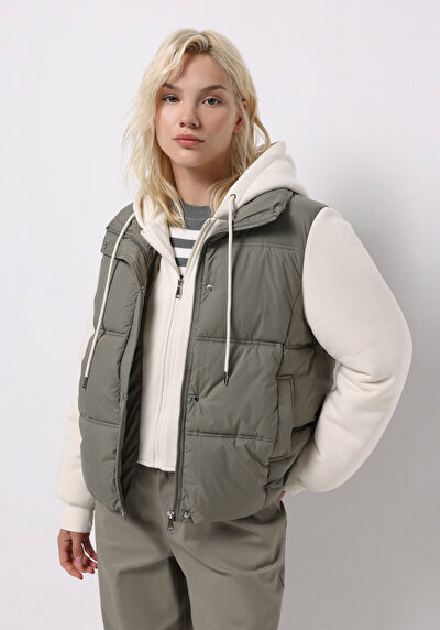 صورة من أخضر للنساء جاكيت