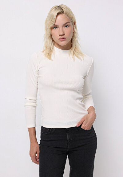 صورة من أبيض للنساء 