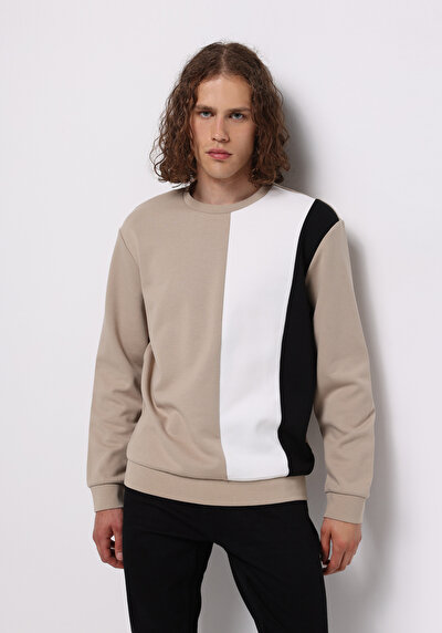 صورة من بيج للرجال بلوز