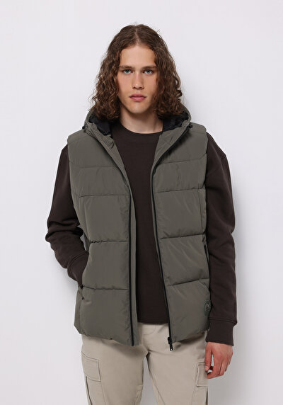 صورة من أخضر للرجال صدرية