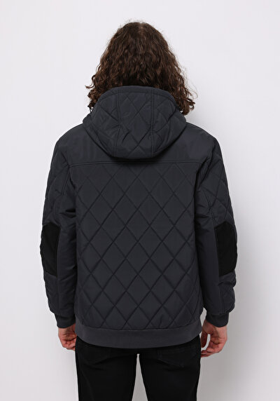 صورة من رمادي للرجال جاكيت