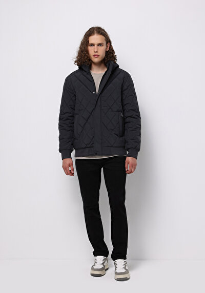 صورة من رمادي للرجال جاكيت