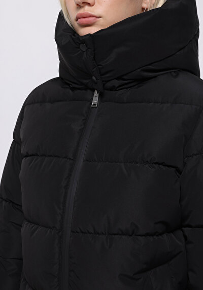 اعرض التفاصيل لـ أسود للنساء جاكيت