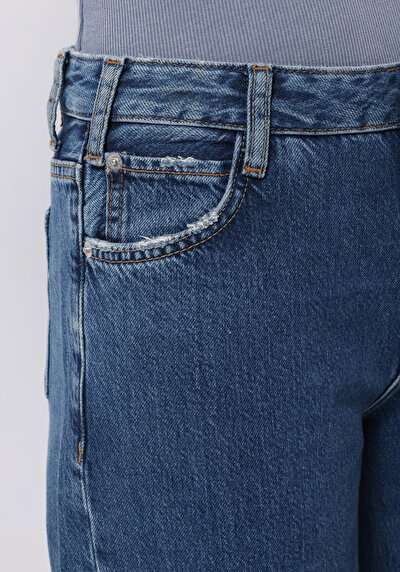 اعرض التفاصيل لـ أزرق للنساء بناطيل