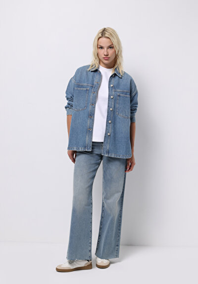 صورة من أزرق للنساء