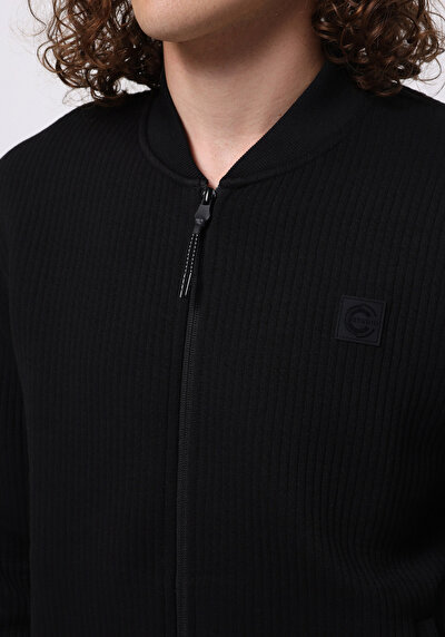 صورة من أسود للرجال جاكيت سترة