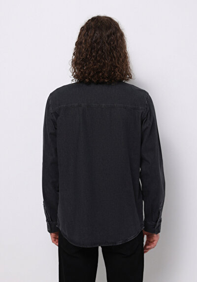 صورة من أسود للرجال قميص كم طويل