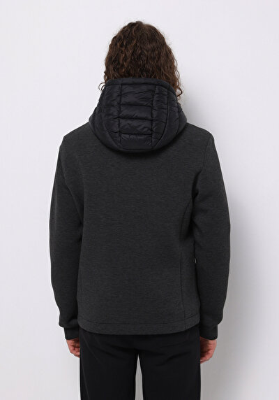 صورة من رمادي للرجال جاكيت