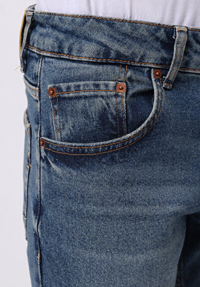 اعرض التفاصيل لـ أزرق للرجال بناطيل