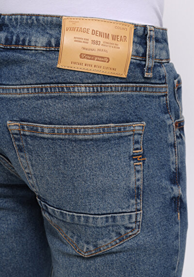 اعرض التفاصيل لـ أزرق للرجال بناطيل