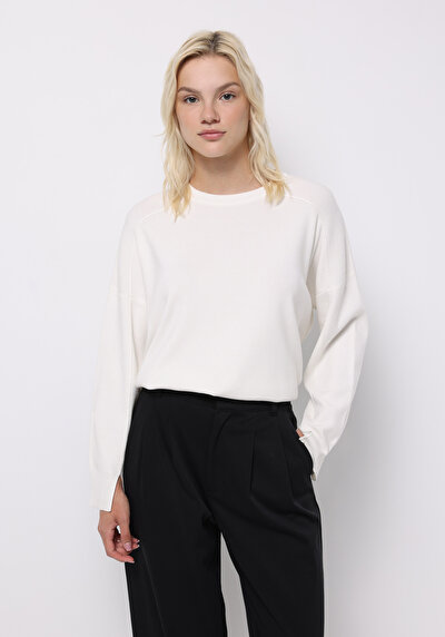 صورة من أبيض للنساء 