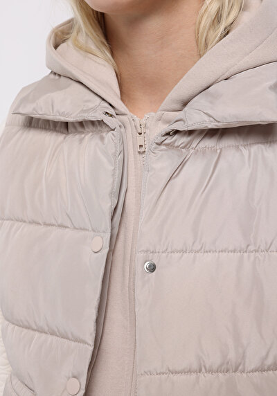 اعرض التفاصيل لـ بيج فاتح للنساء صدرية