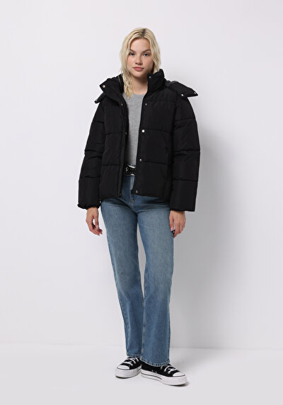 اعرض التفاصيل لـ أسود للنساء جاكيت