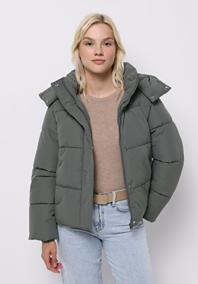 صورة من أخضر للنساء جاكيت