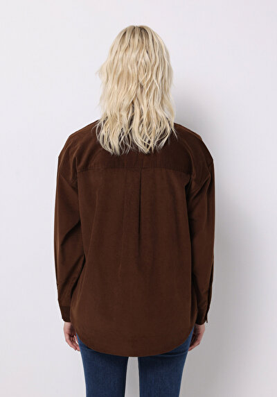 صورة من بني للنساء قميص كم طويل