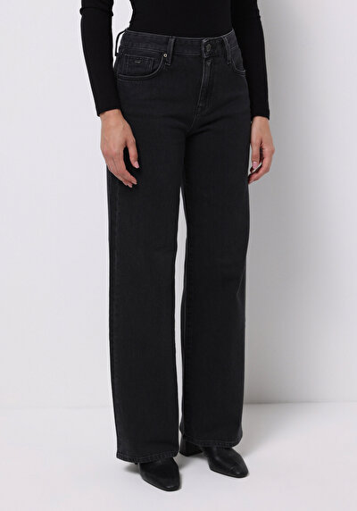 اعرض التفاصيل لـ أسود للنساء بناطيل