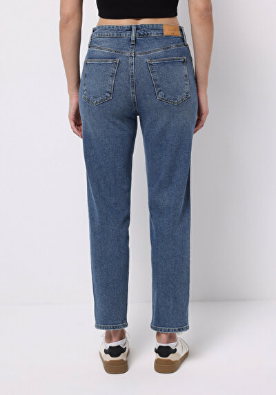 اعرض التفاصيل لـ أزرق للنساء بناطيل