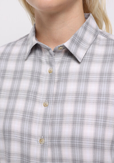 اعرض التفاصيل لـ أزرق للنساء قميص  كم طويل