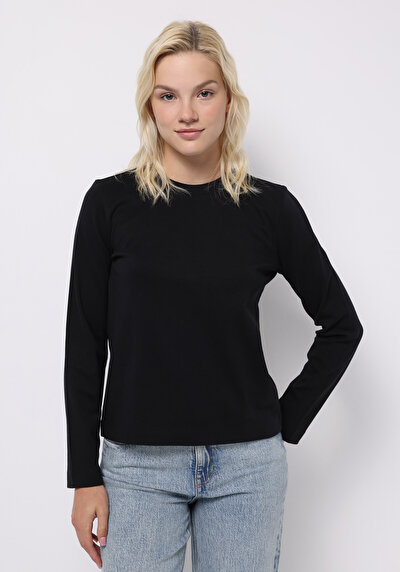 صورة من أسود للنساء تي شيرت كم طويل