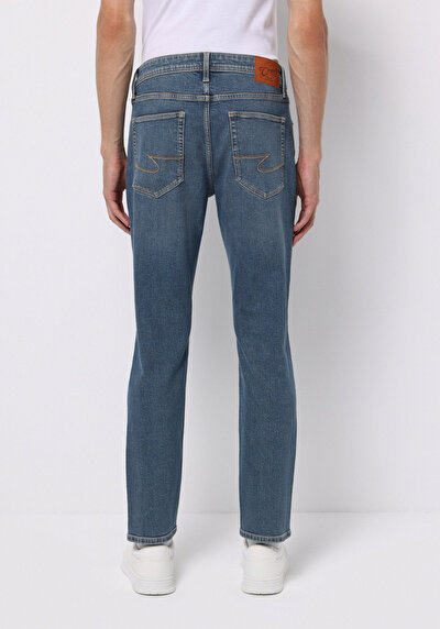 اعرض التفاصيل لـ أخضر للرجال بناطيل