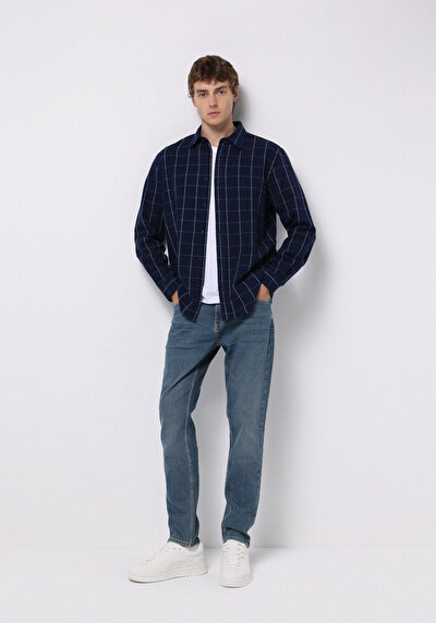 صورة من أخضر للرجال بناطيل