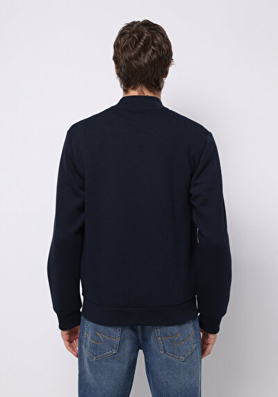 صورة من أزرق بحري للرجال جاكيت سترة