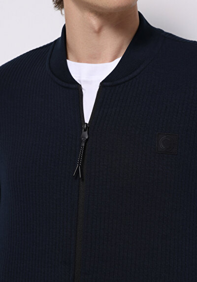 صورة من أزرق بحري للرجال جاكيت سترة