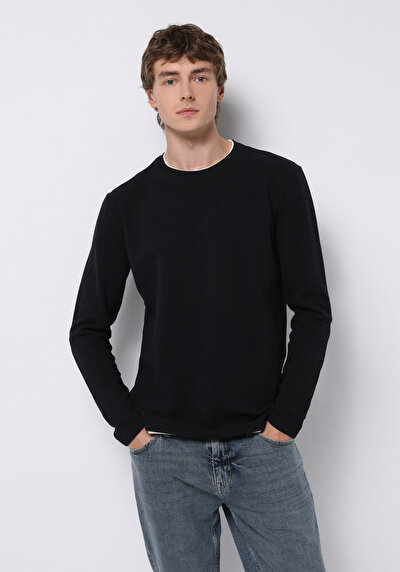 صورة من أسود للرجال تي شيرت كم طويل