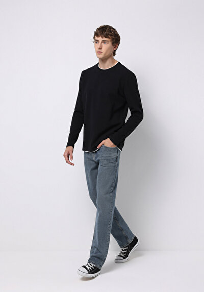 صورة من أسود للرجال تي شيرت كم طويل