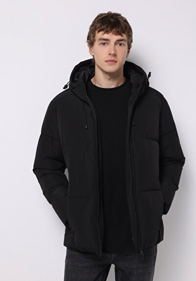 صورة من أسود للرجال جاكيت