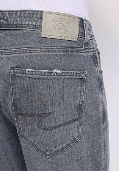 اعرض التفاصيل لـ أزرق فاتح للرجال بناطيل